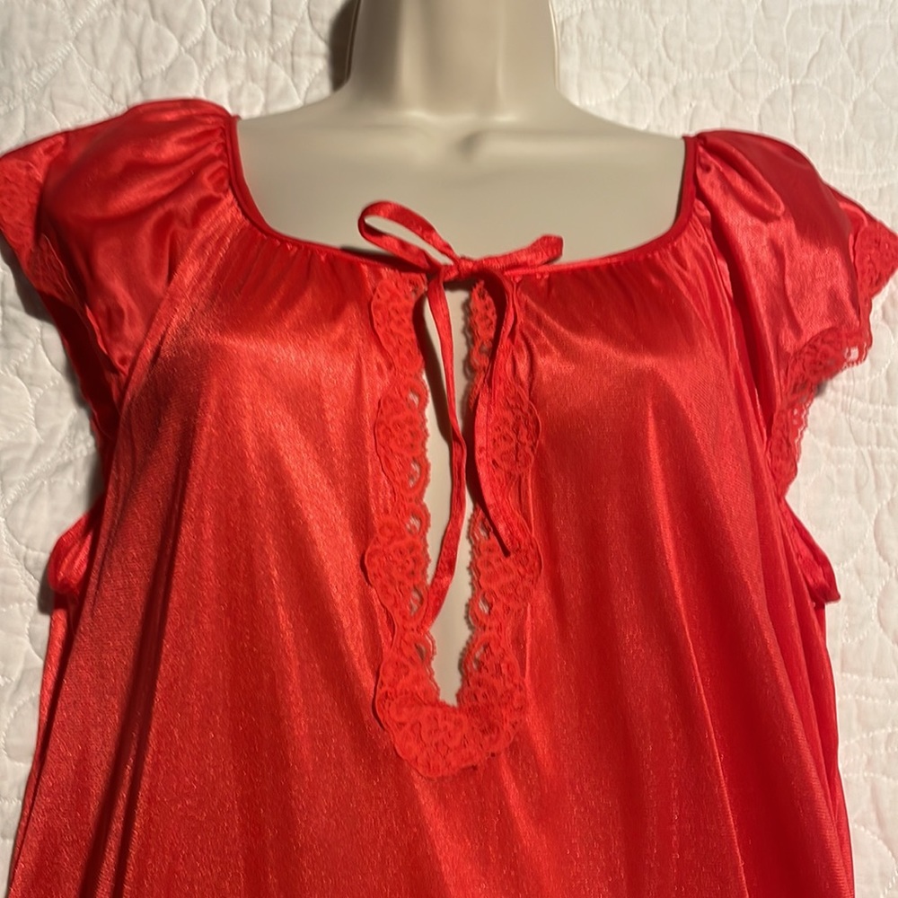 VINTAGE nightgown